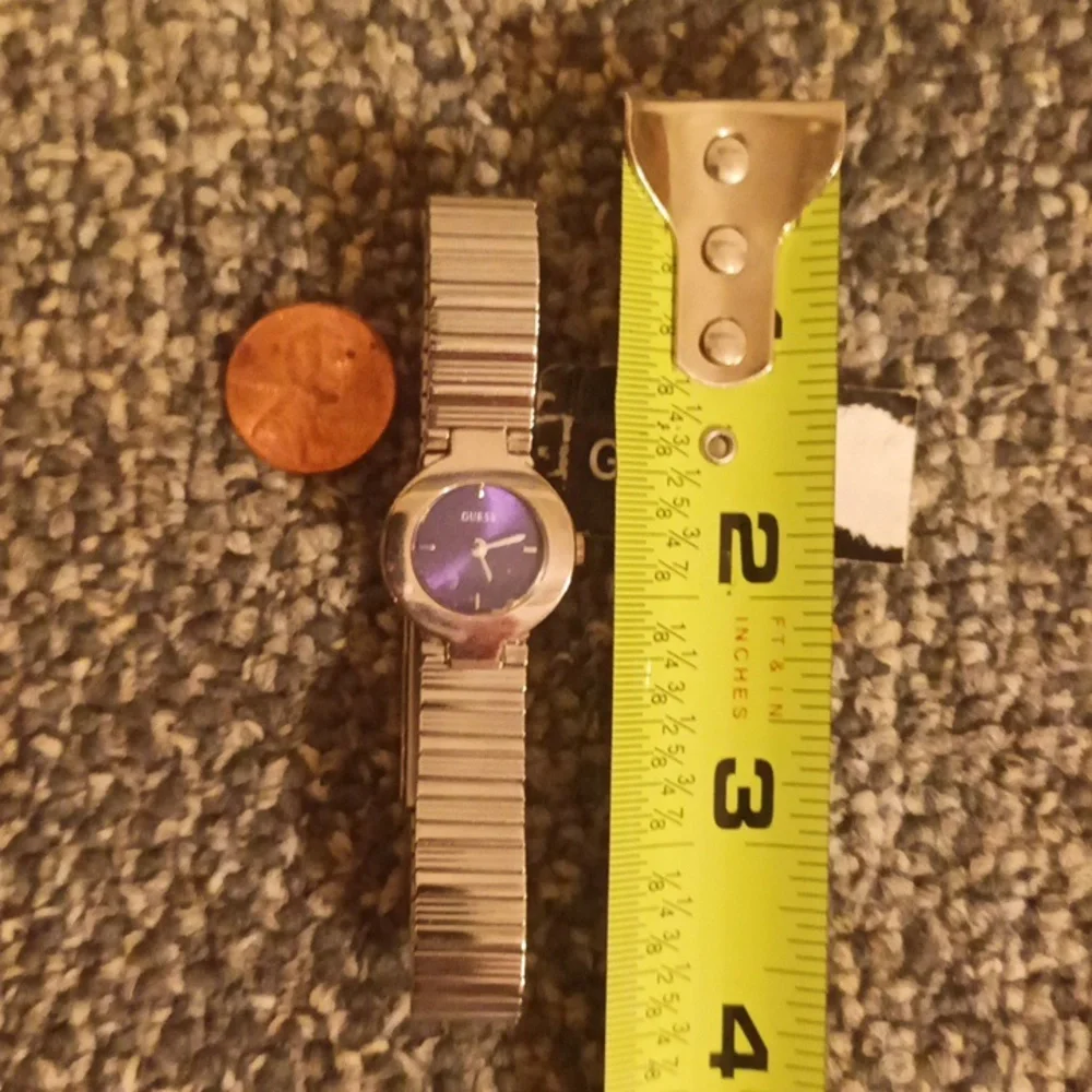 Guess stretch band purple circle dial silver tone women's watch